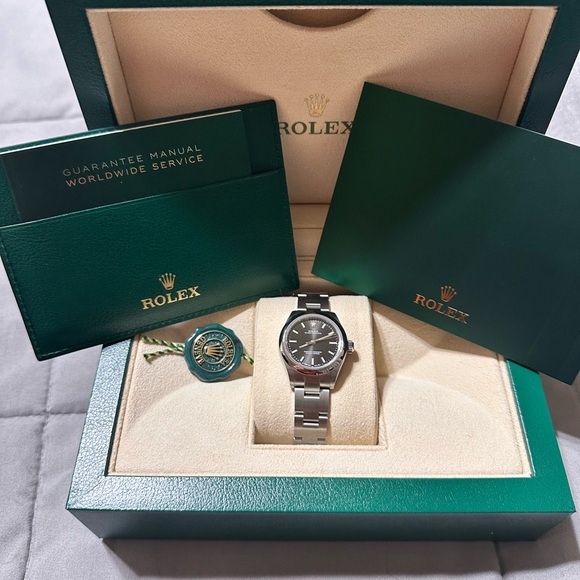 ROLEX - Picture 10 of 13